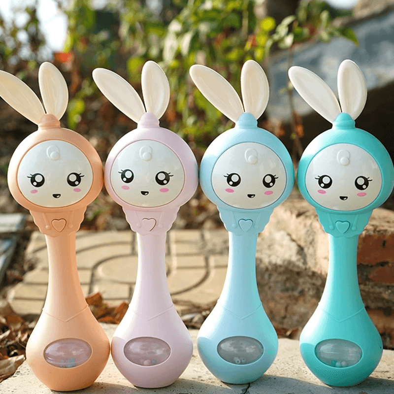 Vauvan helistin vilkkuvalla valolla ja musiikilla – helppo tarttua ja turvallinen