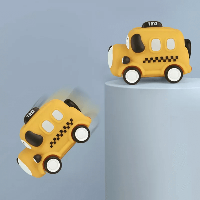 Pikkulapsille tarkoitettu mini-leikkiauto – kumiautojen muotoilu ja opettavainen leikki