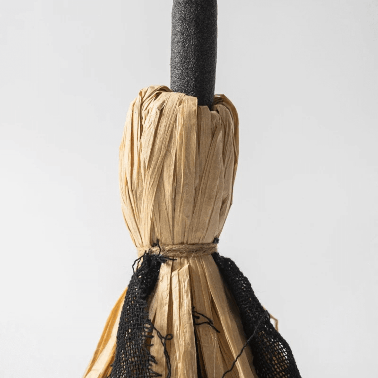 WitchGlide – Animoitu noitakoru Halloween-koriste äänellä ja LED-valolla