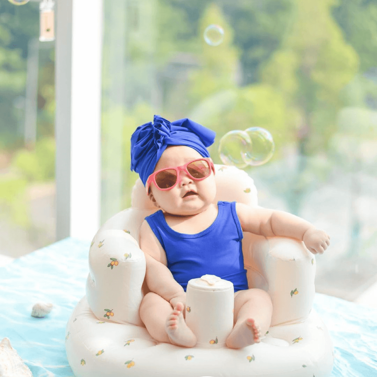 BabyNest – Ilmatäytteinen PVC-vauvatuoli ruokailua, kylpemistä ja leikkimistä varten