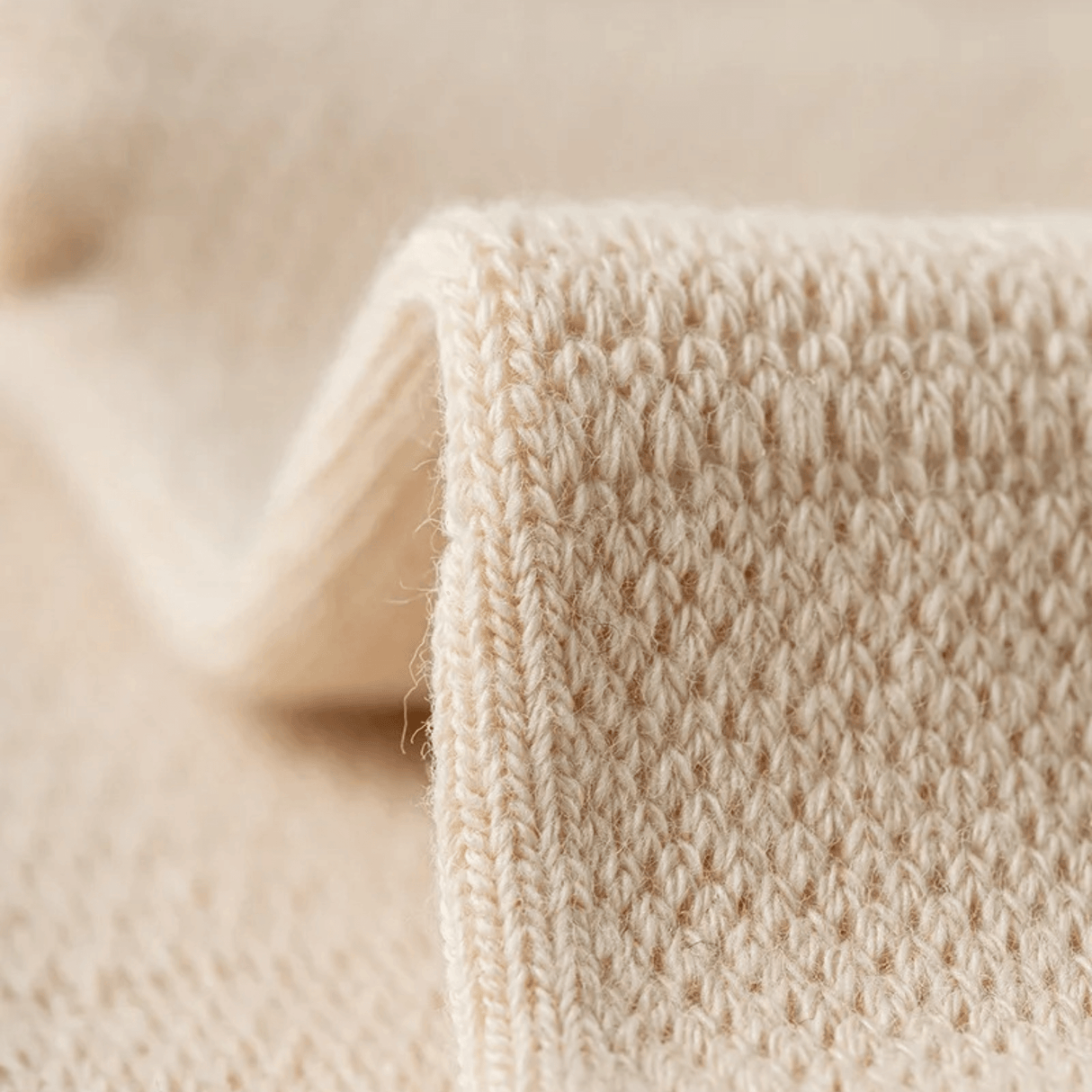 EaseMotion – Andningsbara Halkfria Yogastrumpor med Mjukt Grepp & Ventilerande Komfort