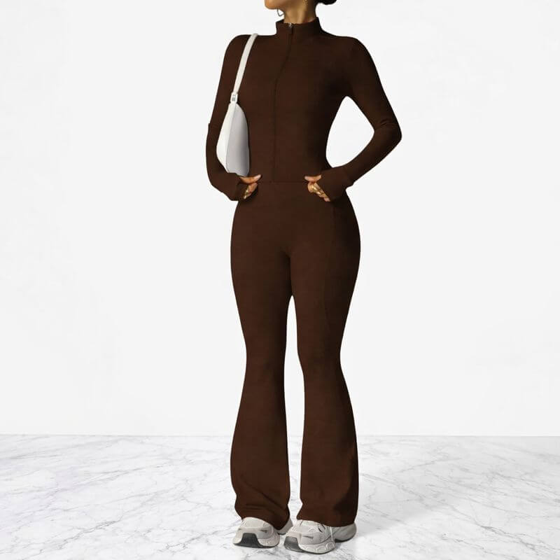 AeroFlare – Nopeasti kuivuva naisten treenisetti, jossa on kapea takki ja levenevät trikoot joogaan, treenaamiseen ja jokapäiväiseen käyttöön