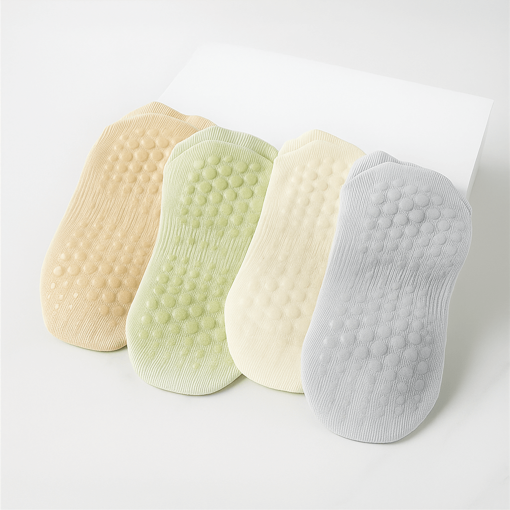 EaseMotion – Andningsbara Halkfria Yogastrumpor med Mjukt Grepp & Ventilerande Komfort