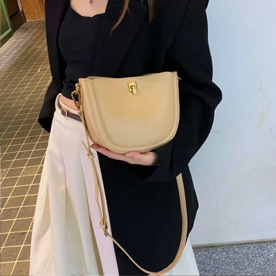 Saddlelux - Ylellinen minisatulalaukku aidosta naudannahasta.