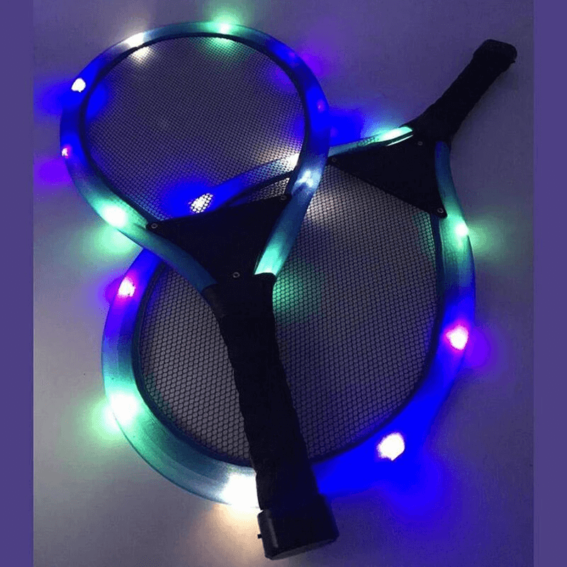 ShuttleGlow - Valaistu Sulkapallosetti LED-Mailoilla Ulkoleikkeihin