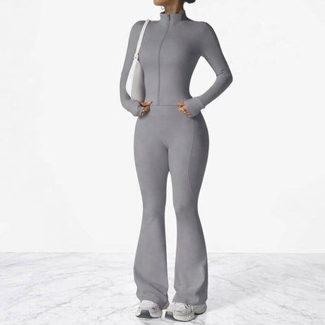 AeroFlare – Nopeasti kuivuva naisten treenisetti, jossa on kapea takki ja levenevät trikoot joogaan, treenaamiseen ja jokapäiväiseen käyttöön