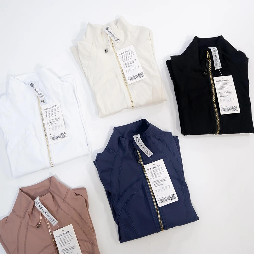 SilkMotion – Slim-fit-mallinen jooga- ja treenitakki vetoketjulla, nopeasti kuivuvalla materiaalilla ja joustavalla istuvuudella aktiiviseen arkeen