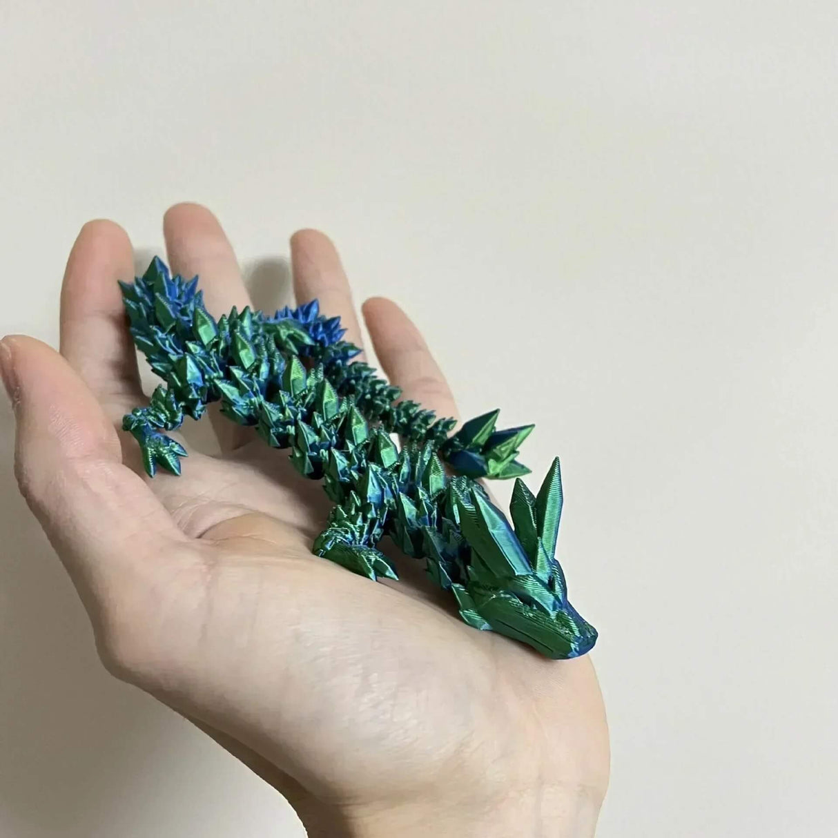DragonMorph - 3D-tulostettu liikkuva lohikäärmeen malli koristeluun ja fantasiaan