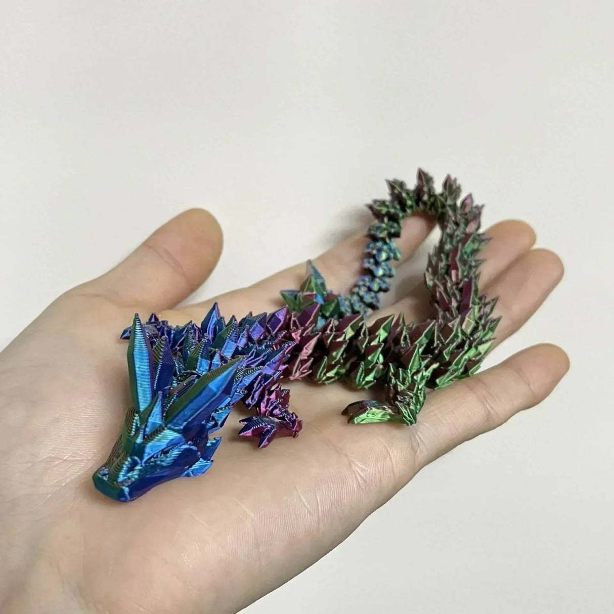 DragonMorph - 3D-tulostettu liikkuva lohikäärmeen malli koristeluun ja fantasiaan
